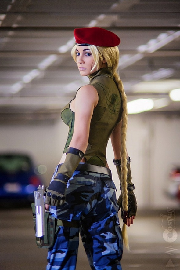 Cammy White from Street Fighter Cosplay